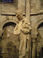 Paris, Eglise St Germain des Pres, Statue inachevee de Vierge a l'Enfant (2)